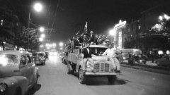 Турците приветстват новината за военния преврат през 1960