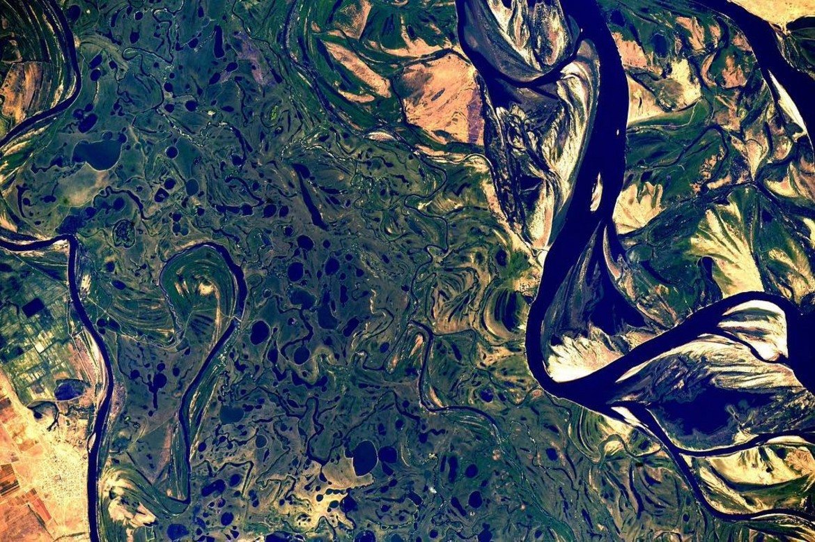 Дельта реки Волги с космоса