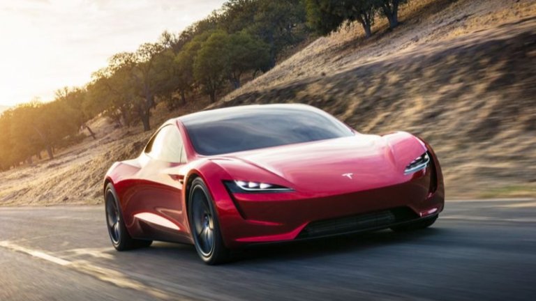 Tesla RoadsterФеновете на Tesla вече очакват с нетърпение второто поколение на Tesla Roadster, което е предвидено да е на пазара през 2022 г. То обещава да ускорява от 0 до 100 км/ч за 2 секунди и максимална скорост от над 400 км/ч. Двувратият спортен автомобил се предвижда да се фука с 990 километра пробег с едно зареждане. На обявена цена от 200 хил. долара е любопитно да се види дали Roadster ще отговаря на представянето си.