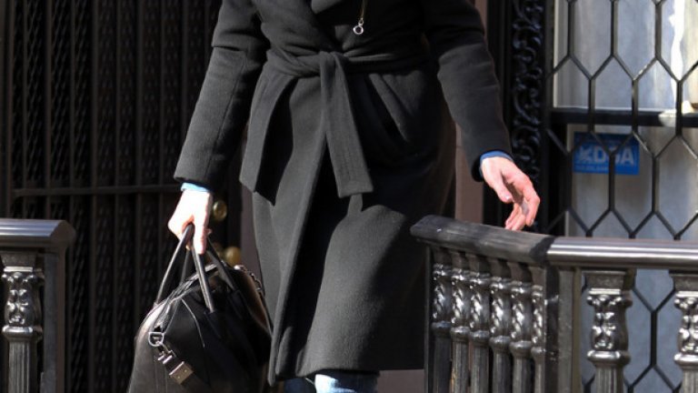 Една от най-красивите актриси въобще – Лив Тайлър, изглежда добре независимо какво облече. Тук я виждаме облечена съвсем обикновено и с кецове – което я прави наша любимка