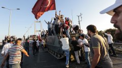 Турция открива американска намеса във всяка своя криза