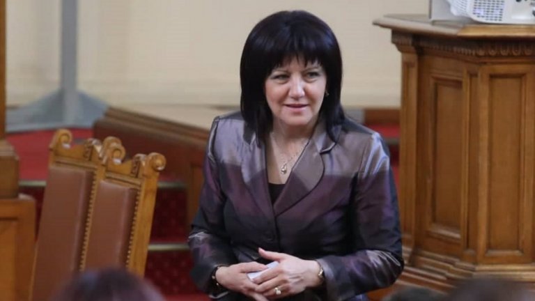 Цвета Караянчева заяви, че ще прокара законопроекта "по бърза писта"