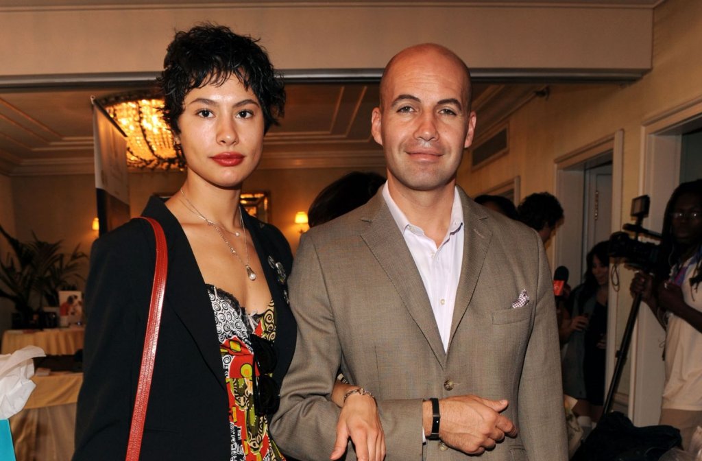 Джасмина Дага
Верен на принципа си "модели или актриси, или модели, които стават актриси", през 2010 г. Зейн за кратко има връзка с унгарския модел Джасмина Дага. По това време той е на 44, а тя на 26, но не е ясно това ли е причината връзката им да приключи след едва няколко месеца.