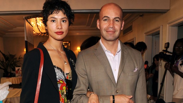 Джасмина Дага
Верен на принципа си "модели или актриси, или модели, които стават актриси", през 2010 г. Зейн за кратко има връзка с унгарския модел Джасмина Дага. По това време той е на 44, а тя на 26, но не е ясно това ли е причината връзката им да приключи след едва няколко месеца.