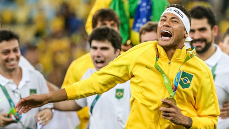 Като играч на Барса Неймар изведе Бразилия до единствената титла, която липсваше на петкратните световни шампиони - от Олимпийските игри в Рио 2016.