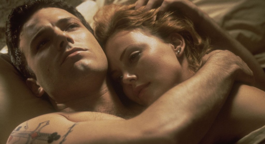 Двойни игри (2000)

Шърлийз Терон и Бен Афлек са сред холивудските актьори с най-бляскави кариери, затова няма да се изненадаме, ако не знаете за съвместното им участие в глупав трилър с „драматично“ обрати.