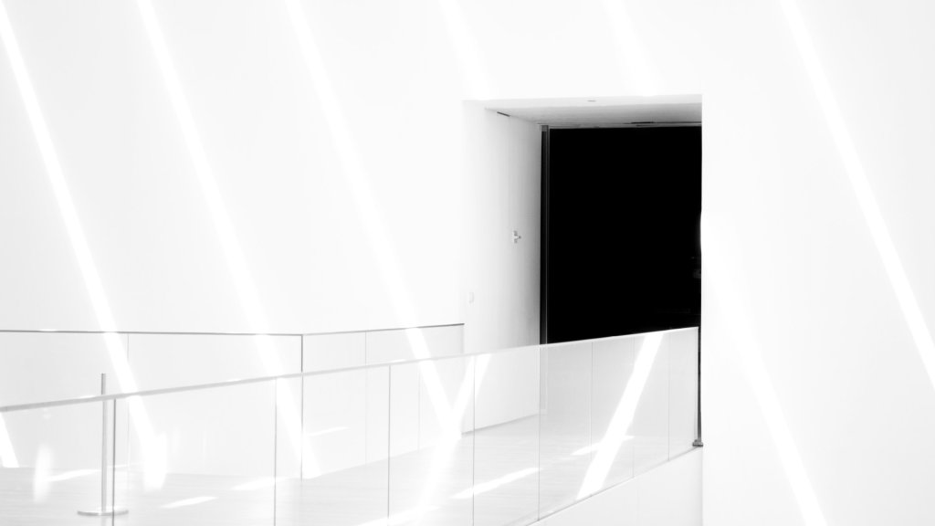 drew-patrick-miller-15oMQ1S9de0-unsplash