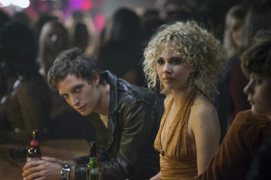 Поводът разбира се, беше „Винил“ новият сериал на HBO, където Джуно получава така нужното екранно време и внимание.