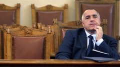 По-рано лидерът на ГЕРБ Бойко Борисов заяви, че иска 100 процента от българите да гласуват 