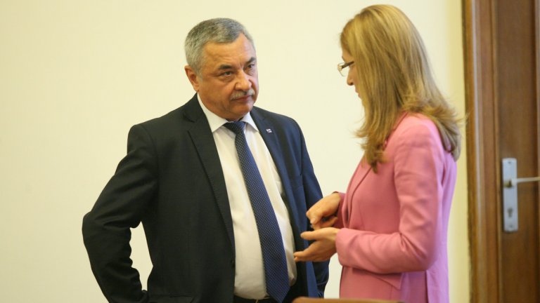 Вицепремиерът отговори на социолога Андрей Райчев