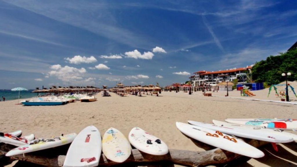 complex-marina-bay-saint-vlas-1-640x360