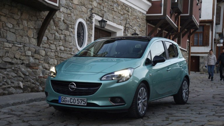 Opel Corsa предлага интересен дизайн и нова гама бензинови мотори.
Снимки: Владимир Мачоков