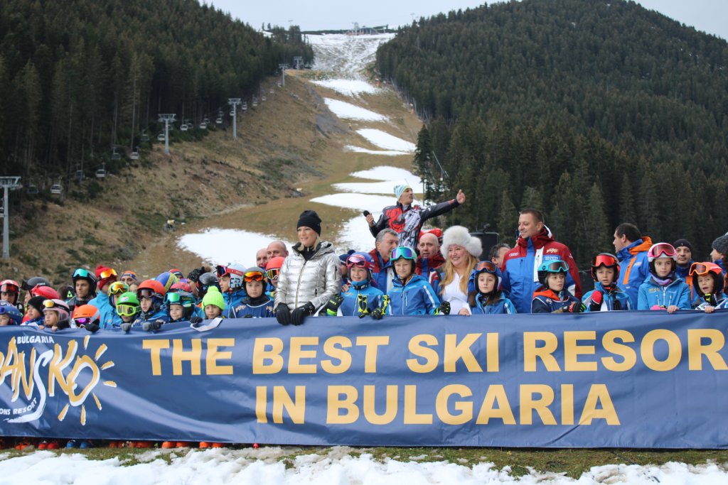Трикратната олимпийска шампионка Мария Риш откри сезона в българския курорт