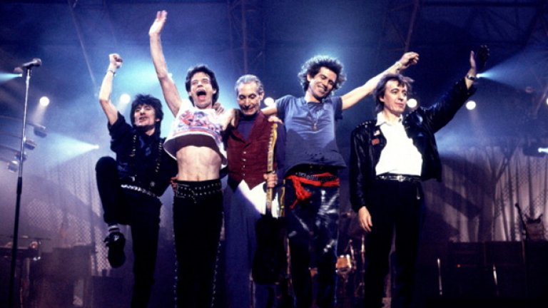 Групата се сбогува с публиката след края на участието си в Атлантик Сити, по време на турнето си Steel Wheels през 1989 година.
