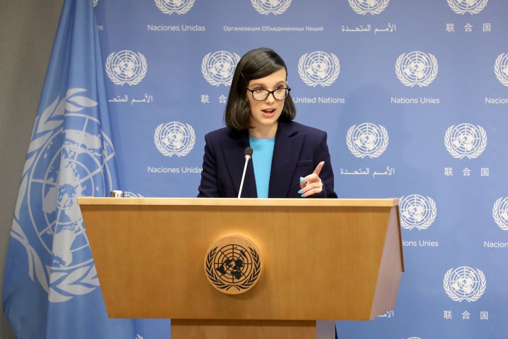 Мили Боби Браун
Тя играе Илевън в суперуспешния сериал на Netflix Stranger Things. За тази роля на 13 години тя стана  най-младият номиниран някога за награда Еми. Участието й е сериала на Netflix съвсем не е първата й роля: тя се е