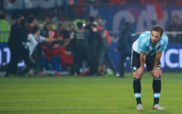 Гонсало Игуаин
Игуаин пък е направил точно обратното – отказал на Франция, за да играе за Аржентина.
