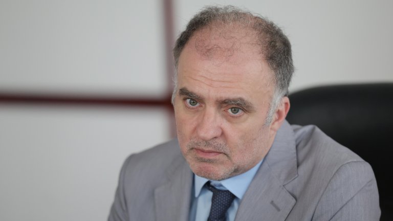 Според Найден Тодоров се раздават средства за неща, върху които държавата няма влияние