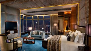 rchk_ritz-carlton_suite_bedroom_2-1
