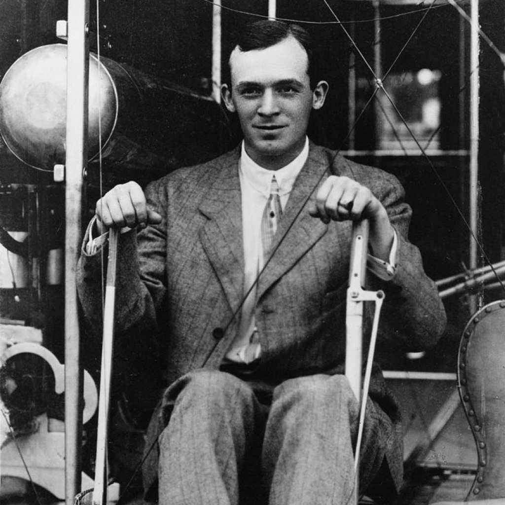 732px-Henry_Arnold_May_1911