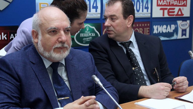Според бившия изпълнителен директор на КТБ Илиан Зафиров в банката няма "дупка" от 4,2 милиарда лева, няма липса и става дума за "хипотетични загуби"