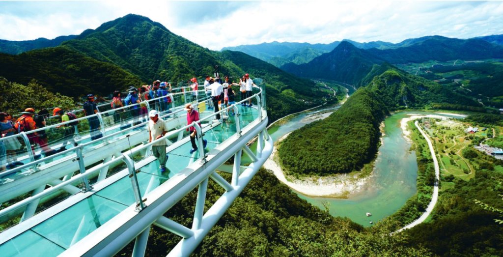 Byeongbangchi Skywalk