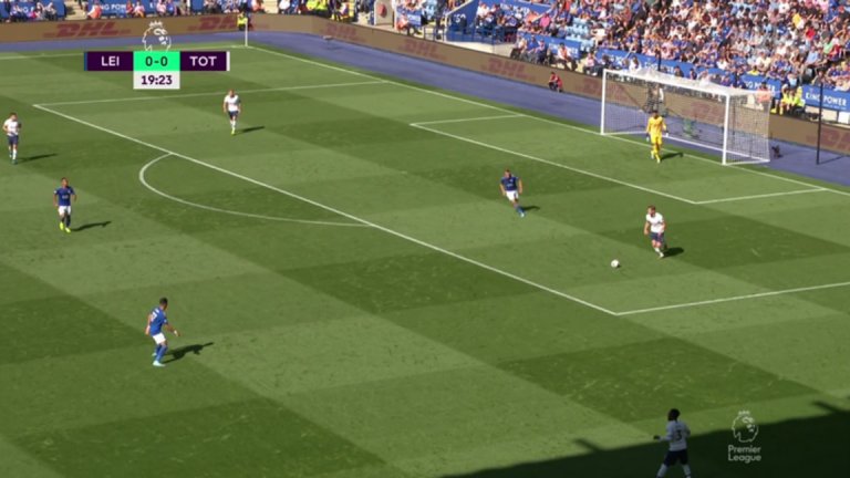 В съвременния футбол се тренира не само тялото, но и мозъкът. И тук на помощ идва военната авиация