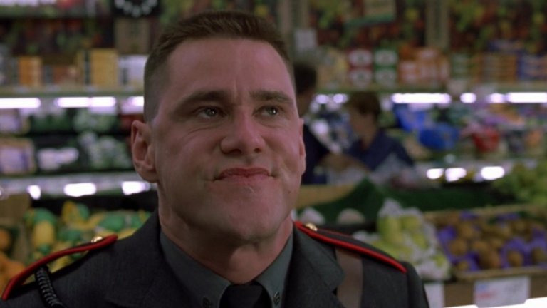 Me, Myself and Irene / Аз, моя милост и Айрийн
Черната комедия на братята Фарели даде възможност на Кери отново да изиграе два различни персонажа (защото, изглежда, понякога му е скучно да играе само един). Актьорът е в ролята на Чарли – свит полицай, който е мил с всички и постоянно потиска гнева си, въпреки всички гадости в живота си. Това обаче води до шизофрения – в главата на Чарли се появява неговото алтер-его Ханк – груб и склонен към насилие тип, който прави каквото си пожелае.
