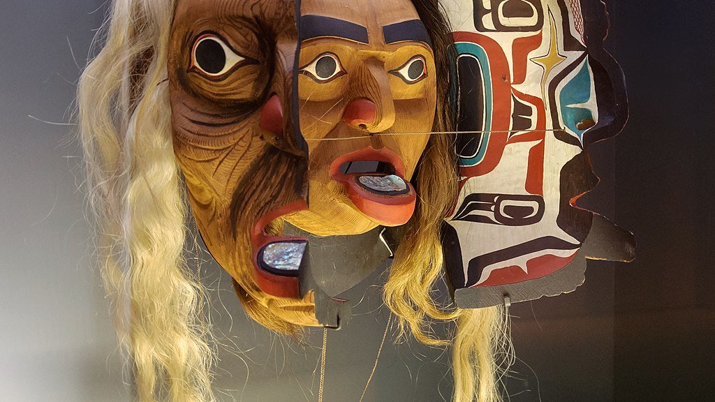 Masque à transformation Kwakwaka'wakw