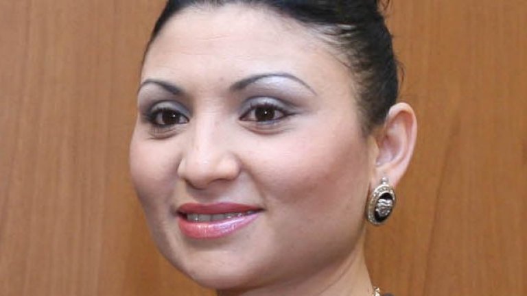 Софи Маринова е пяла на продължилата пет дни сватба в Монтана