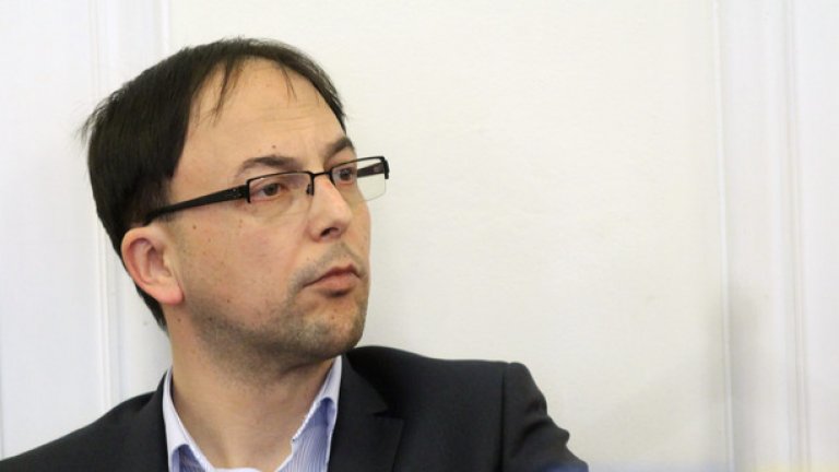 Борис Вангелов е избран за депутат и напуска председателския пост