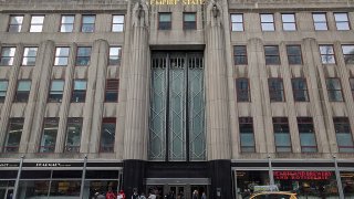 EmpireStateBuilding20205thAvenueEntrance