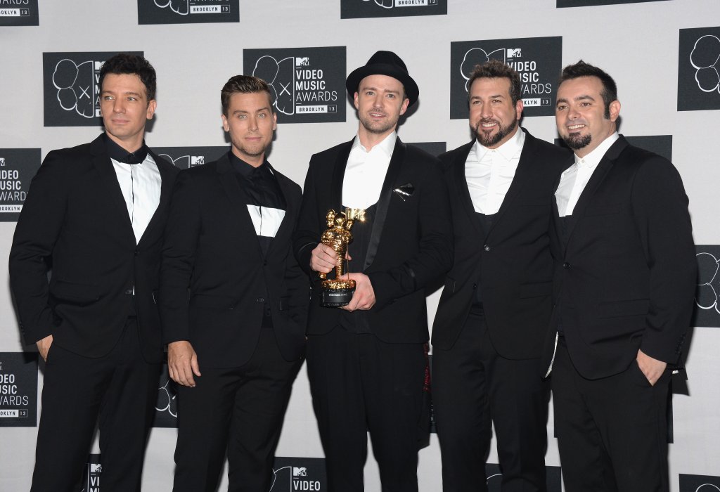 NSYNC 
Бандата никога не се разделяла официално, но всеки от членовете й в момента прави свое нещо. Разбира се, кариерата на Джъстин Тимбърлейк разцъфтя главоломно. 