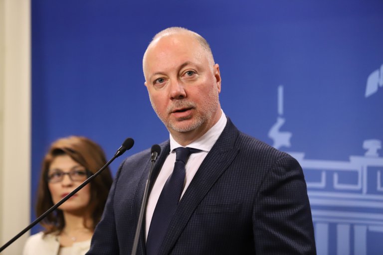 Един от водещите правни експерти на ГЕРБ, Росен Желязков е компромисната фигура за премиер в очите на първата политическа сила.