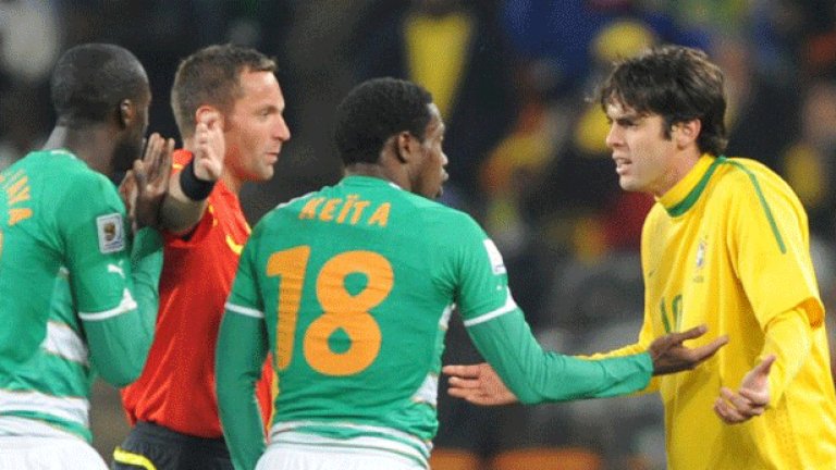 Кака направи отличен мач срещу Кот д'Ивоар, но не успя да го завърши след като бе изгонен с червен картон