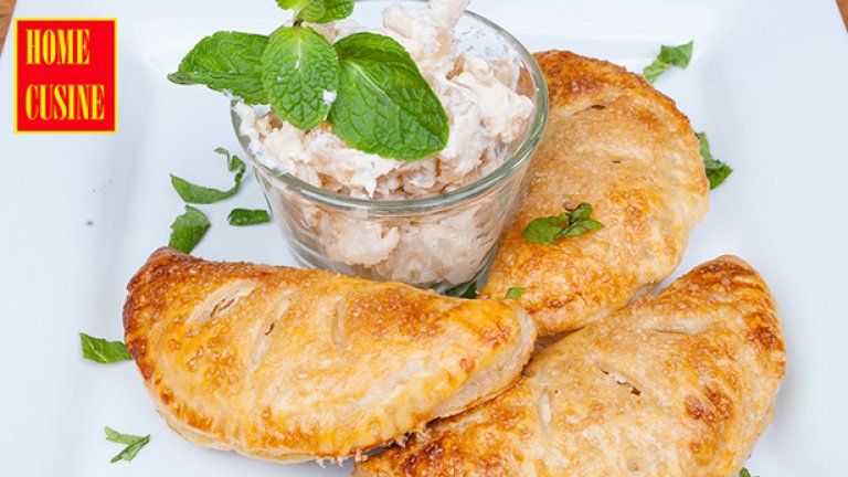 Сладкиш с крема сирене и круши