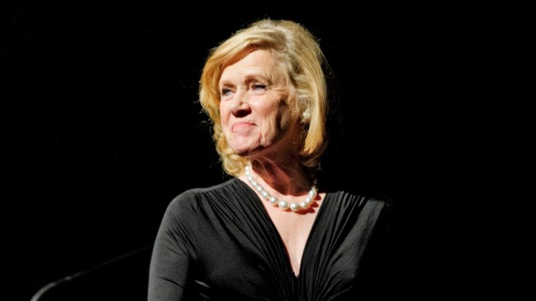 По случай 100-годишнината от рождението на един от най-великите кино творци на всички времена – Ингмар Бергман, ще се състои премиерна прожекция на документалния филм "Лив Улман и къщата на спомените" на журналиста Георги Тошев и оператора Румен Василев. 80-годишната норвежка актриса отваря малката си ваканционна къща край Осло, за да допусне българския снимачен екип и да разкаже някои от най-интересните си спомени за детството, ролите, белязали живота й, и всички онези шедьоври, които са я променили. Това е първото българско филмово заглавие с участието на музата на Бергман.