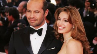 Помним го като злодея от "Титаник", но в живота на актьора Били Зейн има място за повече от една "Роуз", а връзките му са ту с модели, ту с не по-малко сексапилни актриси. Ето кои са те: