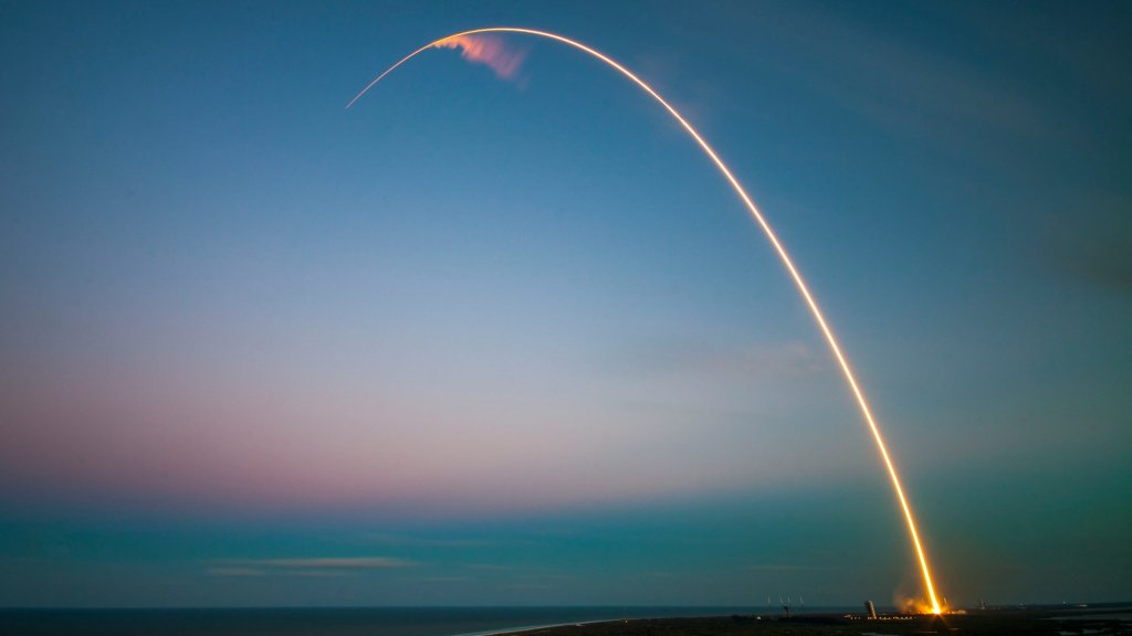 spacex--p-KCm6xB9I-unsplash