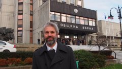Варненският кмет също така призна, че е бил заплашван да се присъедини към друга партия