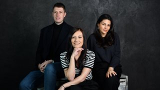 "Вярвай на екипа и никога не се притеснявай да бъдеш автентичен", споделят от екип "Корпоративни комуникации"