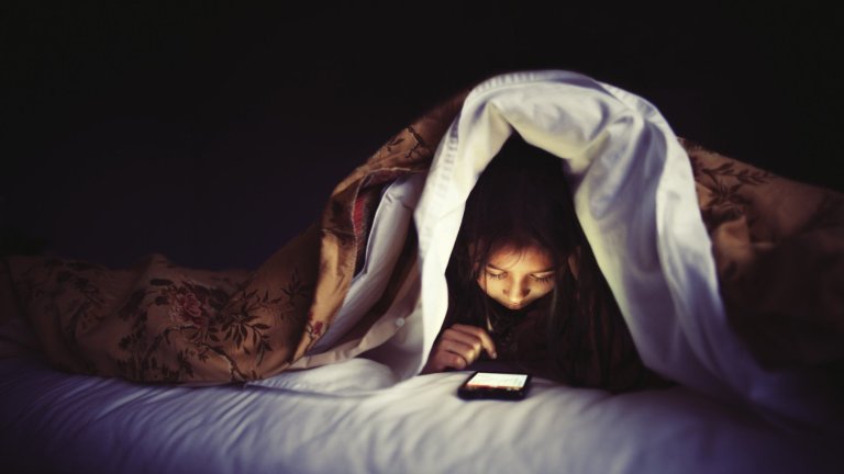 Phone_night_getty