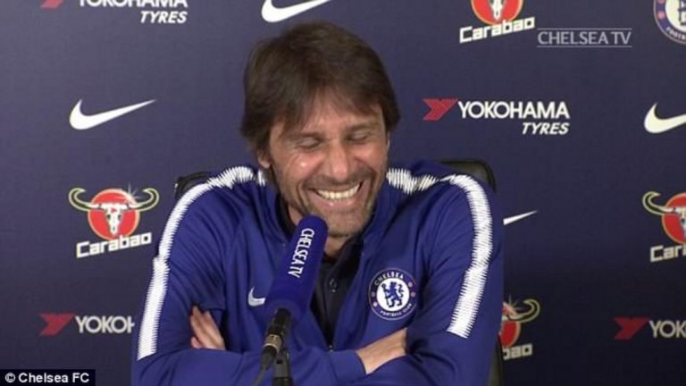 "Беше жена ми. Винаги в най-неподходящия момент. Съжалявам."