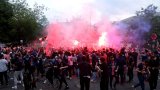 Погром, изгорели коли и над 300 арестувани в Париж след триумфа на ПСЖ