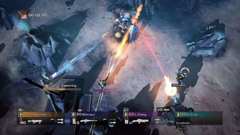 Helldivers (PC, PS3, PS4, PS Vita) 
Ако трябва да опишем Helldivers с една дума, то това безспорно е "хаос". Идеята за кооперативен шутър, в който четирима играчи се бият с извънземни на случайно генерирани карти, е гениално проста и точно това я прави толкова добра. Helldivers е вдъхновена от филми като „Пришълците” и Starship Troopers, а най-отличителната й черта е приятелският огън. Почти всяко оръжие може да нарани и съотборниците ви, което прави координацията и дисциплината изключително важни. Имайте предвид, че ако играете сами, мисиите могат да ви се сторят малко трудни, затова наличието на поне един приятел е добре дошло. Кооперативният режим е незабравимо забавление.
