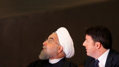  Хасан Рухани обясни, че иранската страна не е изисквала да се поставят белите кашони в музея. В отговор на въпроса за параваните, той отговори с дипломатично-многозначителен израз на благодарност: "Знам, че италианците са много гостоприемен народ, който се старае да положи максимални усилия за удобството на гостите си, за което ви благодаря"