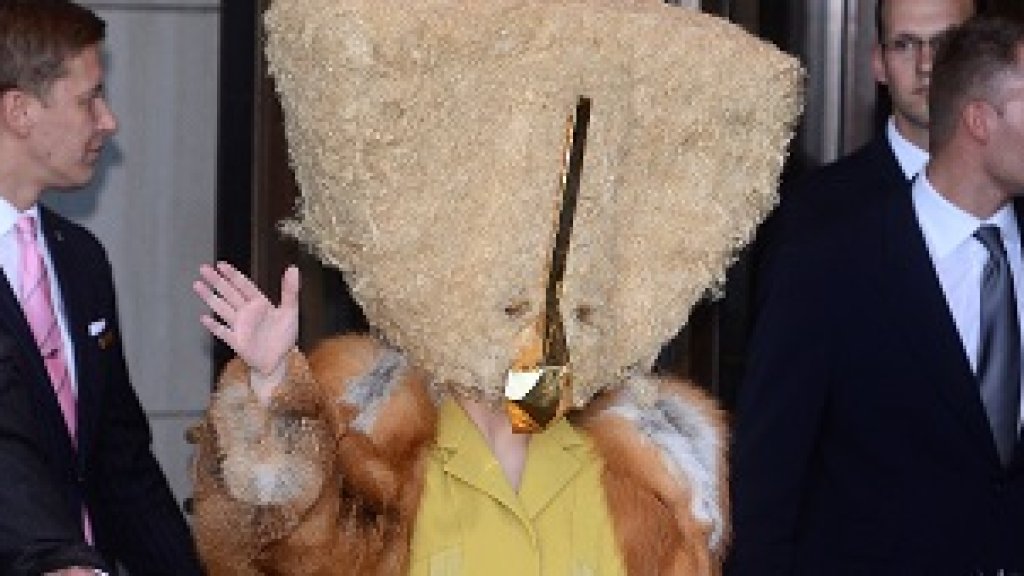 Lady Gaga отново се разсъблече и сe показа в Twitter