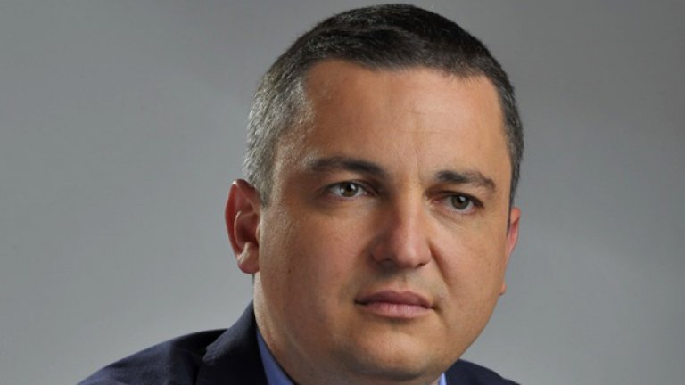 Кметът на Варна Иван Портних ще прекрати договора за палмите