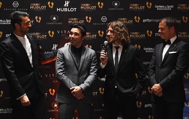 Деко и Карлес Пуйол бяха бившите играчи, отличени на церемонията в Монте Карло