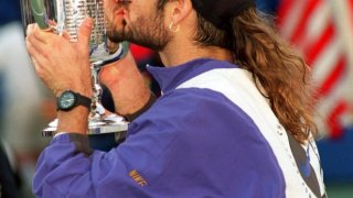 Андре Агаси
Агаси направи признание в автобиографията си, че през 1997-а е дал положителен тест, след като е употребявал метамфетамини на кристали, но е излъгал ръководството на ATP, че всичко е станало случайно. Ръководните органи му повярвали и прикрили случая, който излезе наяве чак след края на кариерата на американеца.