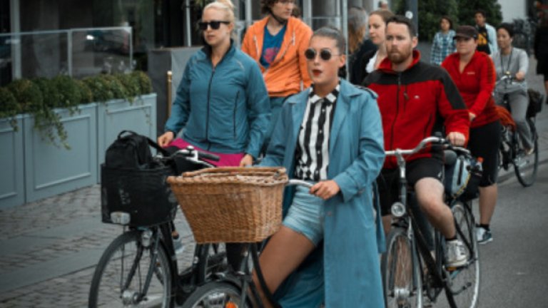 Броят жители на града, които ходят с велосипед на работа е над 50%, а 41% стигат до местоработата или учебното си заведение на педали
